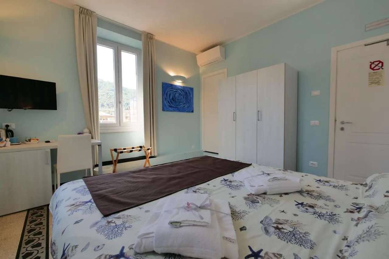 Amar Hotel Levanto 0*,
